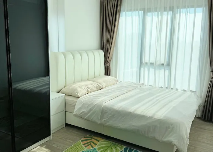 Bts边躺看水门寺大佛 4站到暹罗天地绝美景观新公寓new Bangkok