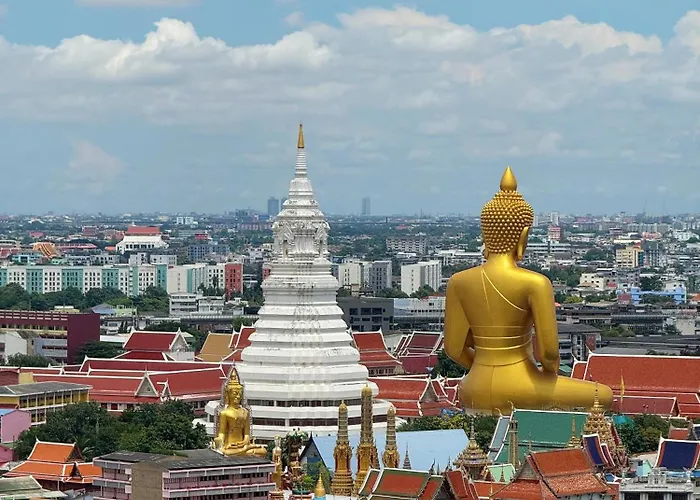 Bts边躺看水门寺大佛 4站到暹罗天地绝美景观新公寓new Appartement Bangkok