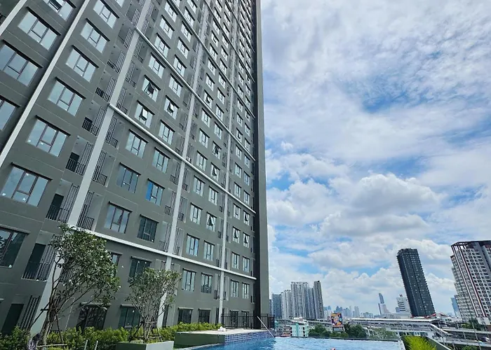 Bts边躺看水门寺大佛 4站到暹罗天地绝美景观新公寓new Bangkok